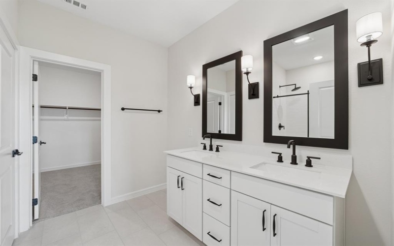 2217 Maple Ridge Drive, Van Alstyne, TX 75495, 5 Habitaciones Habitaciones , ,3 BañosBaños,Residential,En Venta,2217 Maple Ridge Drive,0,21085639