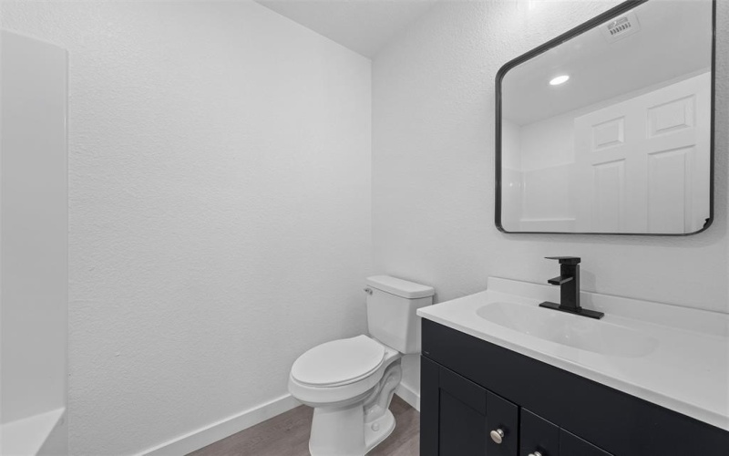 1600 N 11th Street, Waco, TX 76707, 6 Bedrooms Bedrooms, ,5 BathroomsBathrooms,Residential Multi Family,For Sale,1600 N 11th Street,0,21085815