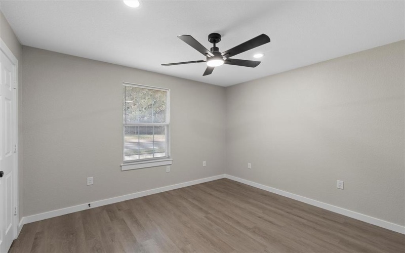 1600 N 11th Street, Waco, TX 76707, 6 Bedrooms Bedrooms, ,5 BathroomsBathrooms,Residential Multi Family,For Sale,1600 N 11th Street,0,21085815