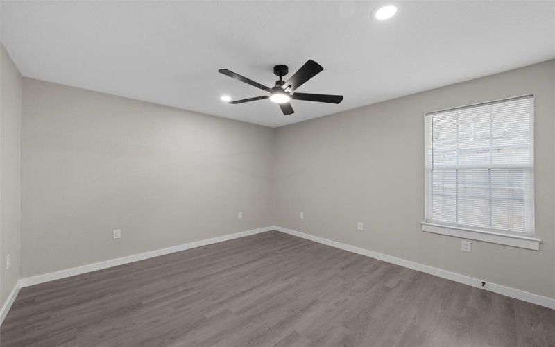 1600 N 11th Street, Waco, TX 76707, 6 Bedrooms Bedrooms, ,5 BathroomsBathrooms,Residential Multi Family,For Sale,1600 N 11th Street,0,21085815