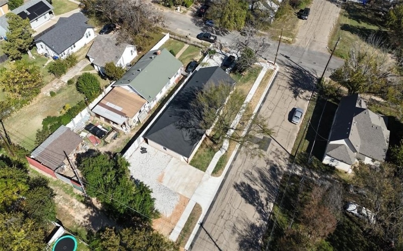 1600 N 11th Street, Waco, TX 76707, 6 Bedrooms Bedrooms, ,5 BathroomsBathrooms,Residential Multi Family,For Sale,1600 N 11th Street,0,21085815