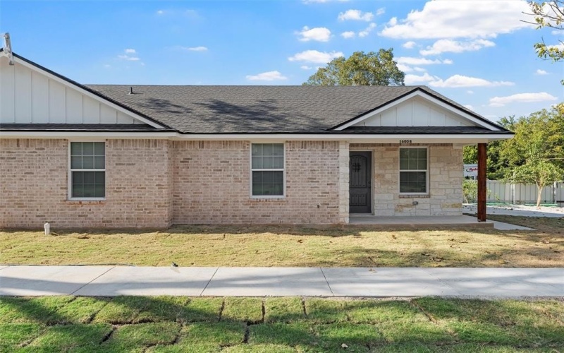 1600 N 11th Street, Waco, TX 76707, 6 Bedrooms Bedrooms, ,5 BathroomsBathrooms,Residential Multi Family,For Sale,1600 N 11th Street,0,21085815