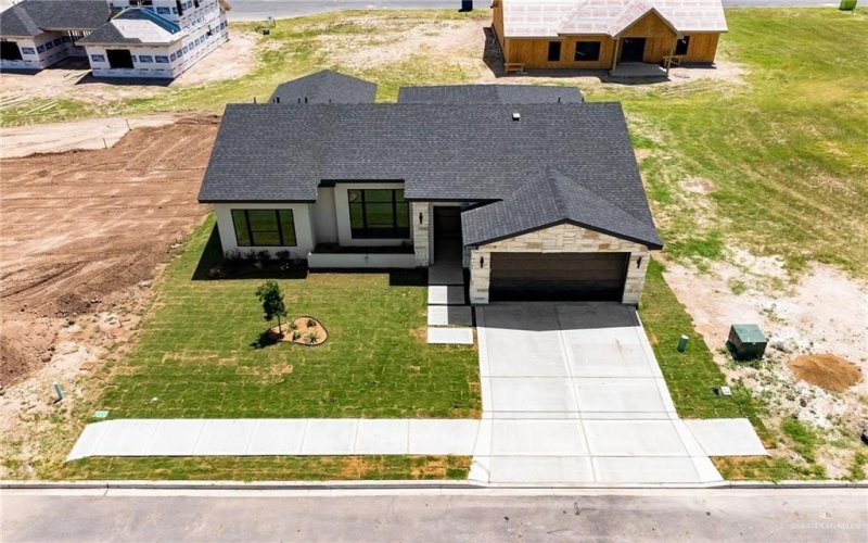 2712 E Burberry Drive, Edinburg, TX 78542, 4 Bedrooms Bedrooms, ,3 BathroomsBathrooms,Residential,For Sale,2712 E Burberry Drive,458651
