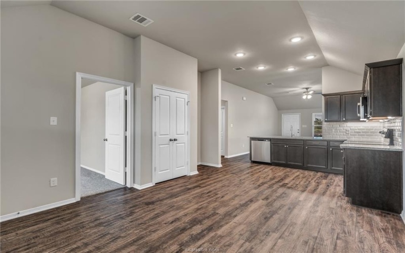 1236 High Street, Navasota, TX 77868, 3 Bedrooms Bedrooms, ,2 BathroomsBathrooms,Residential,For Sale,1236 High Street,0,25010666