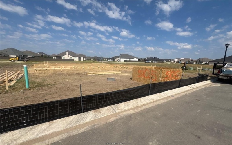 5105 Greenstone Way, Bryan, TX 77802, 4 Bedrooms Bedrooms, ,3 BathroomsBathrooms,Residential,For Sale,5105 Greenstone Way,0,25010740