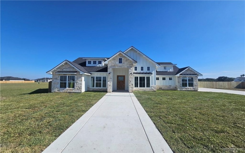 5386 Aaron Lane, Weslaco, TX 78599, 4 Bedrooms Bedrooms, ,3 BathroomsBathrooms,Residential,For Sale,5386 Aaron Lane,0,483271