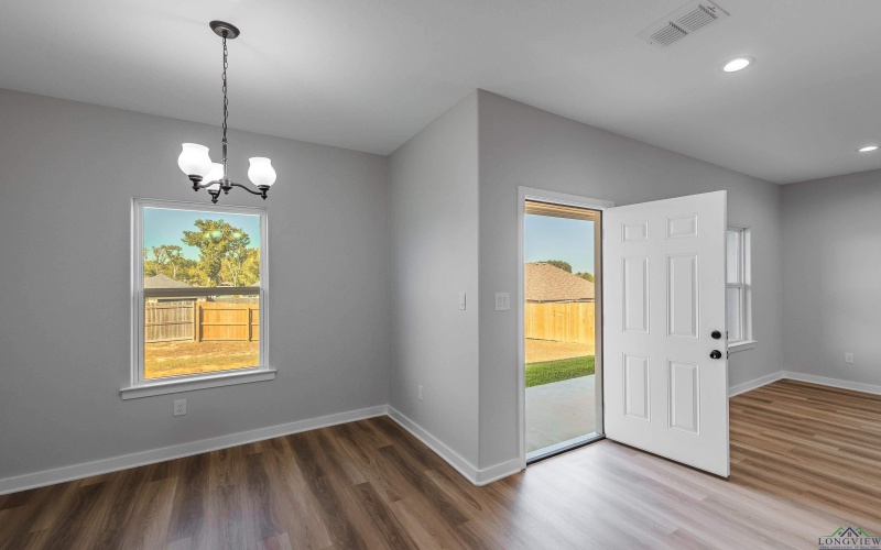 203 Toro Dr., Winona, TX 75792, 3 Habitaciones Habitaciones , ,2 BañosBaños,Residential,En Venta,203 Toro Dr.,0,20257026