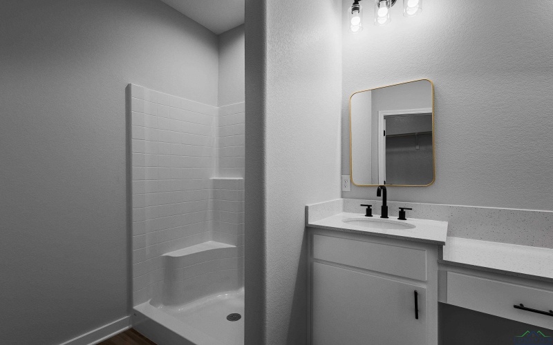 203 Toro Dr., Winona, TX 75792, 3 Habitaciones Habitaciones , ,2 BañosBaños,Residential,En Venta,203 Toro Dr.,0,20257026