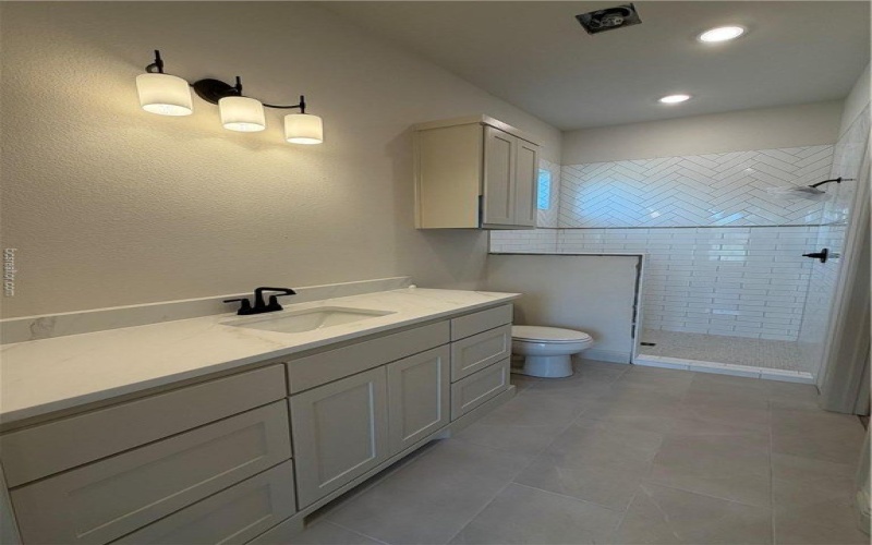 2035 Pebble Bend Drive, College Station, TX 77845, 4 Habitaciones Habitaciones , ,3 BañosBaños,Residential,En Venta,2035 Pebble Bend Drive,0,25010182