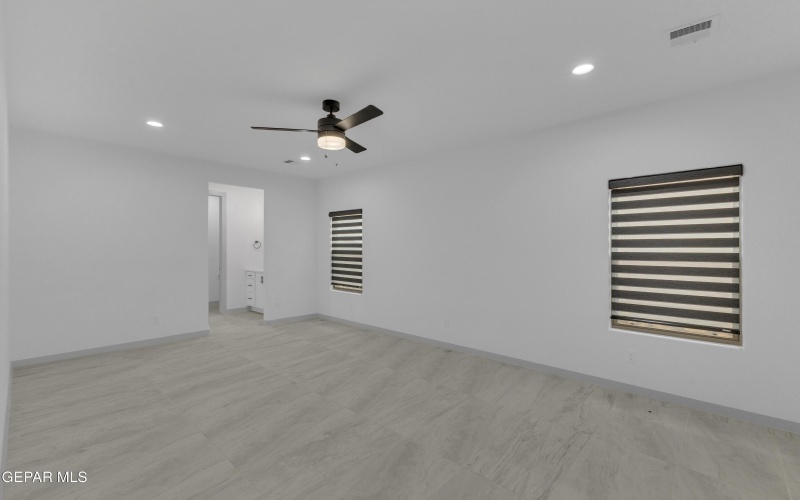 12848 FREDERICKSBERG Avenue, El Paso, TX 79928, 4 Bedrooms Bedrooms, ,1 BathroomBathrooms,Residential,For Sale,12848 FREDERICKSBERG Avenue,0,932027