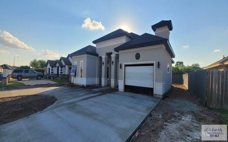 170 TAMARINDO LN., BROWNSVILLE, TX 78521, 3 Habitaciones Habitaciones , ,2 BañosBaños,Residential,En Venta,170 TAMARINDO LN.,0,29769268