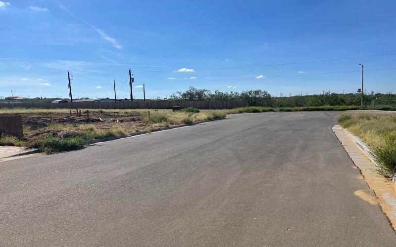 109 Pony Ct., Laredo, TX 78046, 3 Bedrooms Bedrooms, ,2 BathroomsBathrooms,Residential,For Sale,109 Pony Ct.,0,20254535