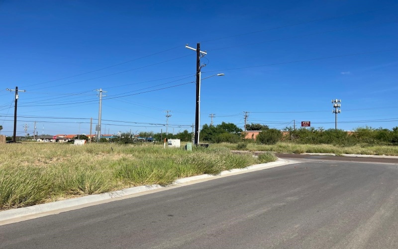 109 Pony Ct., Laredo, TX 78046, 3 Bedrooms Bedrooms, ,2 BathroomsBathrooms,Residential,For Sale,109 Pony Ct.,0,20254535