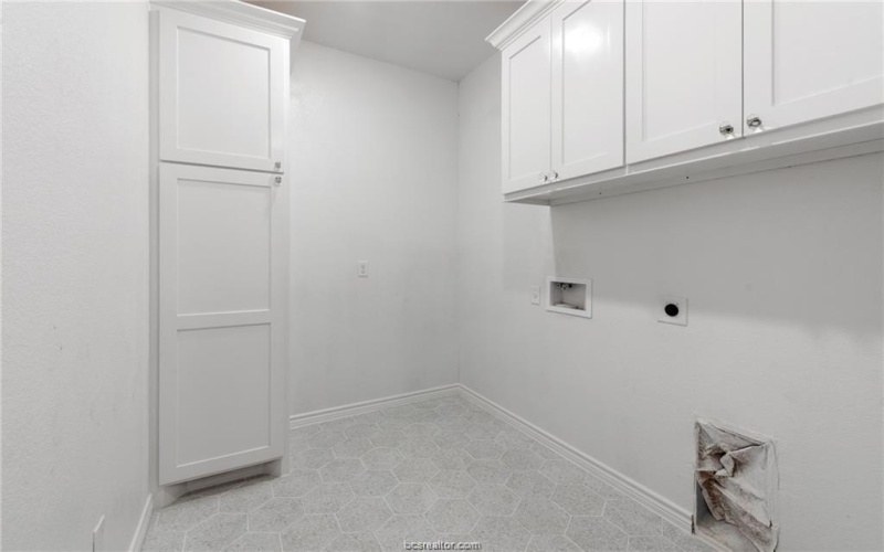 2901 Bombay Court, Bryan, TX 77808, 4 Bedrooms Bedrooms, ,3 BathroomsBathrooms,Residential,For Sale,2901 Bombay Court,0,25001552