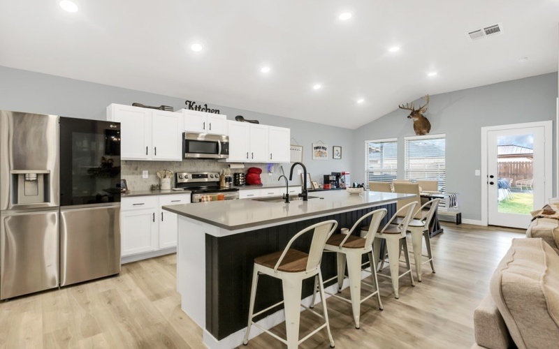 5704 Sandpiper St, Midland, TX 79705, 3 Habitaciones Habitaciones , ,2 BañosBaños,Residential,En Venta,5704 Sandpiper St,0,163669