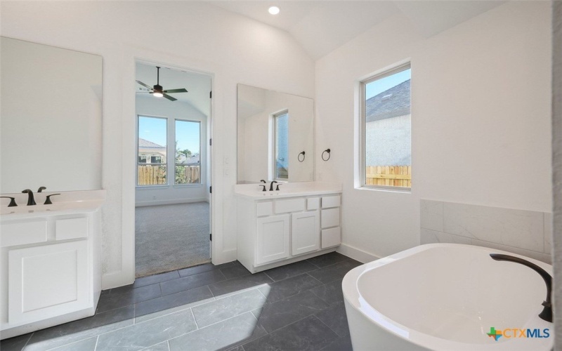 11612 Stoltzer, San Antonio, TX 78254, 4 Bedrooms Bedrooms, ,3 BathroomsBathrooms,Residential,For Sale,11612 Stoltzer,0,595314