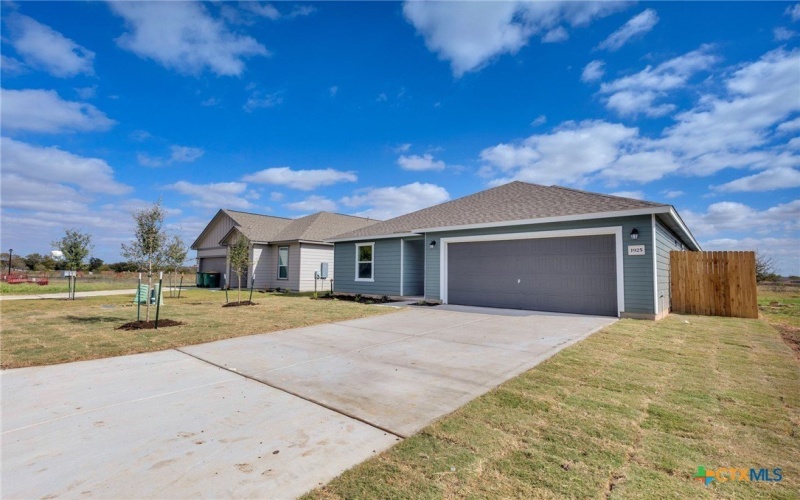 1925 Jadd Street, Belton, TX 76513, 3 Bedrooms Bedrooms, ,2 BathroomsBathrooms,Residential,For Sale,1925 Jadd Street,0,595323