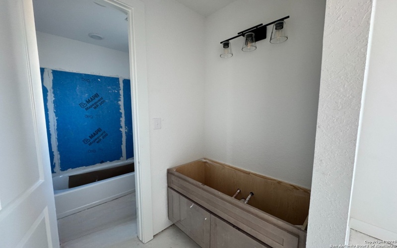 139 Annette Drive, Castroville, TX 78009, 4 Bedrooms Bedrooms, ,3 BathroomsBathrooms,Residential,For Sale,139 Annette Drive,0,1915291