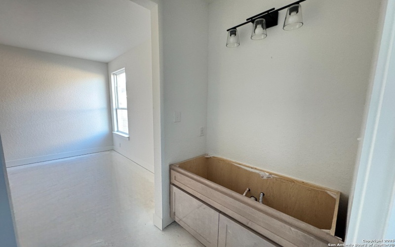 139 Annette Drive, Castroville, TX 78009, 4 Bedrooms Bedrooms, ,3 BathroomsBathrooms,Residential,For Sale,139 Annette Drive,0,1915291