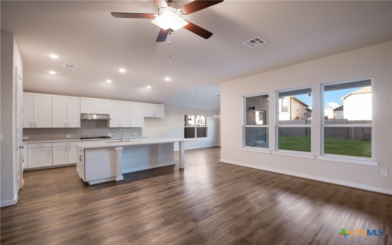 584 Tobacco Pass, New Braunfels, TX 78132, 4 Habitaciones Habitaciones , ,2 BañosBaños,Residential,En Venta,584 Tobacco Pass,0,475459