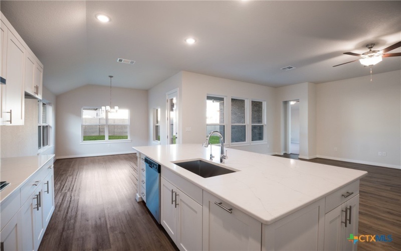 584 Tobacco Pass, New Braunfels, TX 78132, 4 Habitaciones Habitaciones , ,2 BañosBaños,Residential,En Venta,584 Tobacco Pass,0,475459