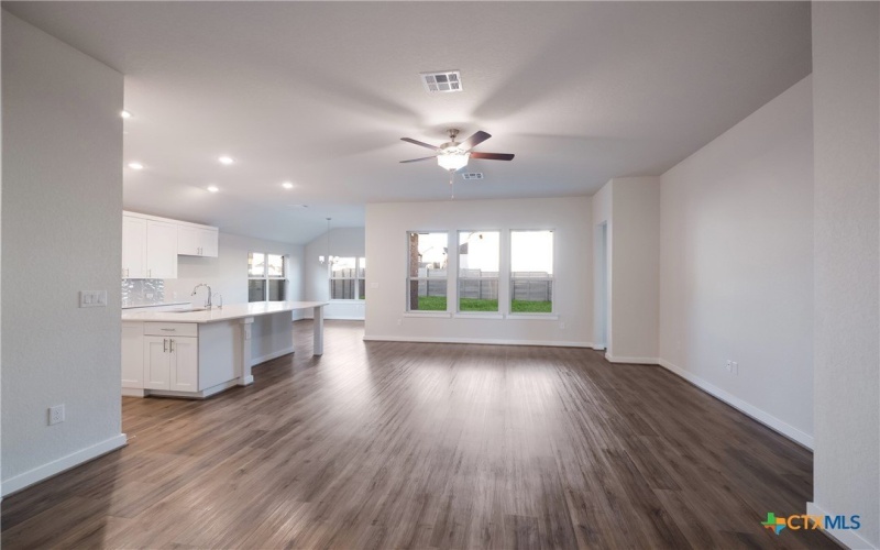 584 Tobacco Pass, New Braunfels, TX 78132, 4 Habitaciones Habitaciones , ,2 BañosBaños,Residential,En Venta,584 Tobacco Pass,0,475459