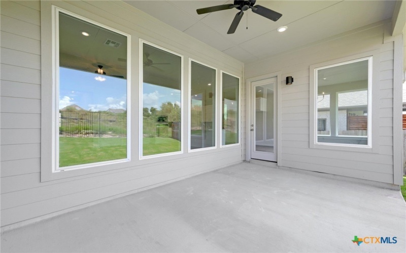 1823 Weinnacht, New Braunfels, TX 78132, 5 Habitaciones Habitaciones , ,5 BañosBaños,Residential,En Venta,1823 Weinnacht,0,595264