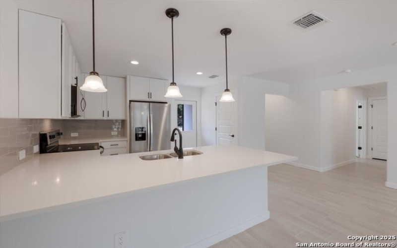 432 Canyon Lake Dr, Bandera, TX 78003, 2 Habitaciones Habitaciones , ,2 BañosBaños,Residential,En Venta,432 Canyon Lake Dr,0,1915387