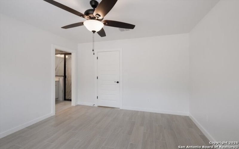 432 Canyon Lake Dr, Bandera, TX 78003, 2 Habitaciones Habitaciones , ,2 BañosBaños,Residential,En Venta,432 Canyon Lake Dr,0,1915387