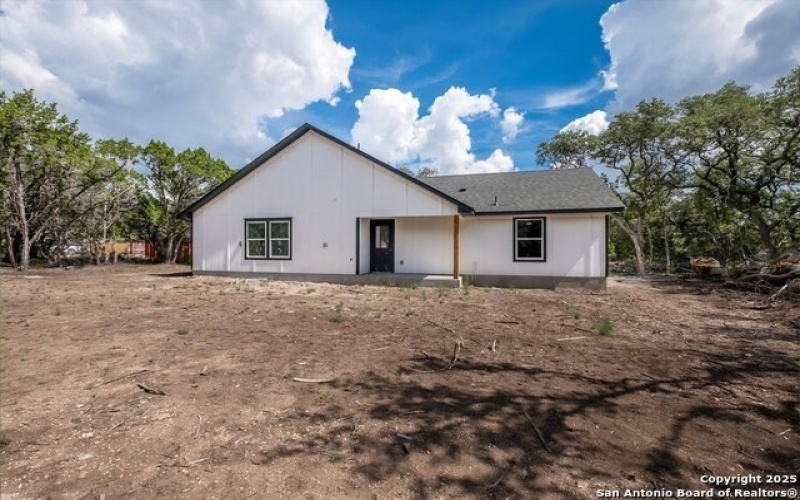 432 Canyon Lake Dr, Bandera, TX 78003, 2 Habitaciones Habitaciones , ,2 BañosBaños,Residential,En Venta,432 Canyon Lake Dr,0,1915387