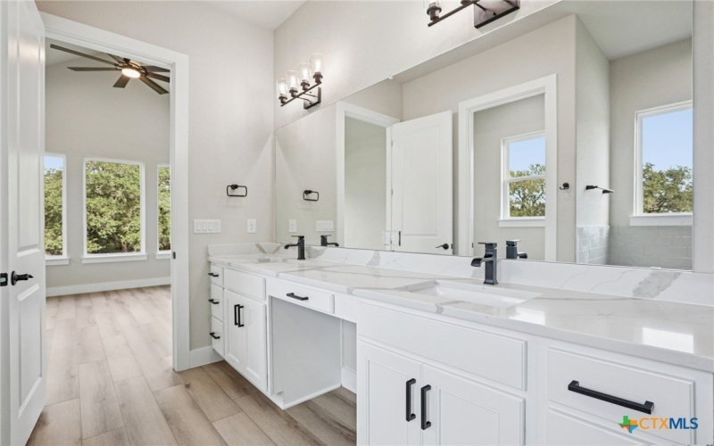 320 Yellow Ribbon Trail, Burnet, TX 78611, 4 Bedrooms Bedrooms, ,2 BathroomsBathrooms,Residential,For Sale,320 Yellow Ribbon Trail,0,595258