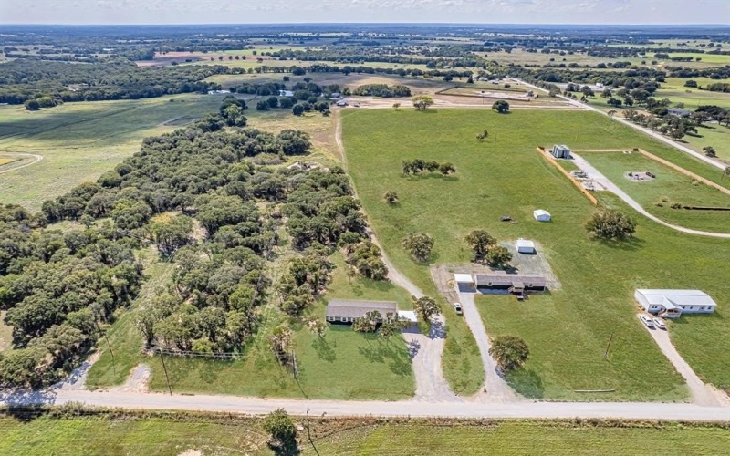 242 Huddleston Road, Sunset, TX 76270, 4 Bedrooms Bedrooms, ,2 BathroomsBathrooms,Residential,For Sale,242 Huddleston Road,0,21019436