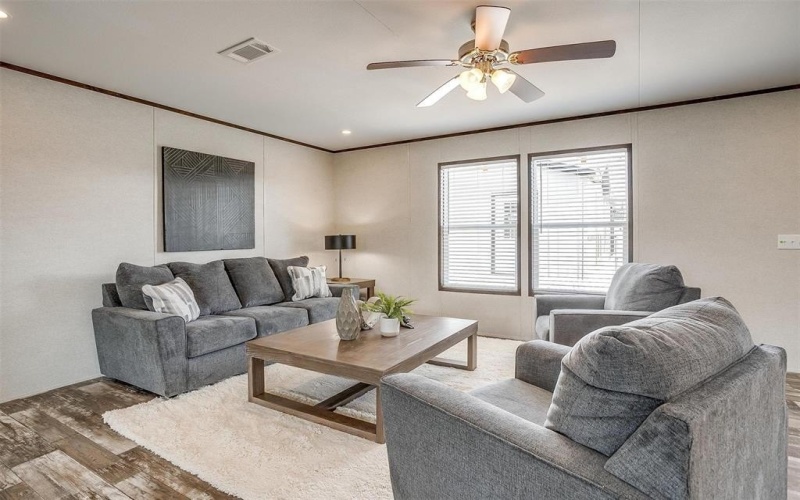 242 Huddleston Road, Sunset, TX 76270, 4 Bedrooms Bedrooms, ,2 BathroomsBathrooms,Residential,For Sale,242 Huddleston Road,0,21019436