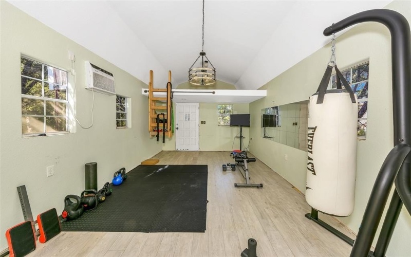 4674 Azle Highway, Weatherford, TX 76085, 4 Bedrooms Bedrooms, ,3 BathroomsBathrooms,Residential,For Sale,4674 Azle Highway,0,21072188