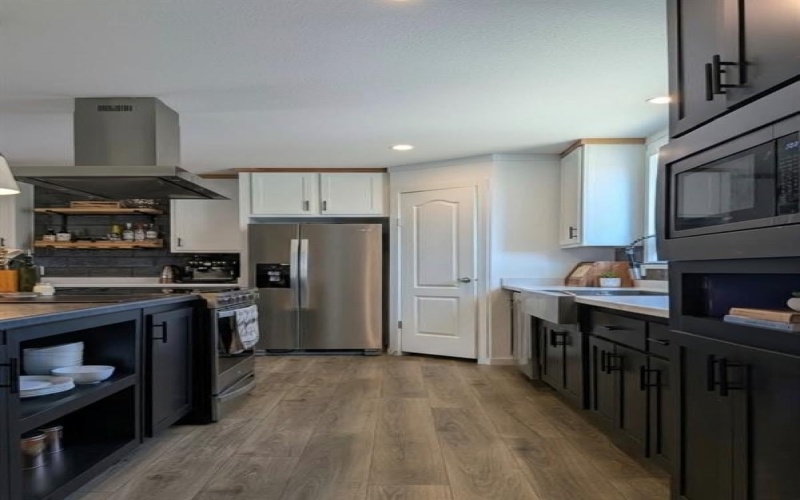 4674 Azle Highway, Weatherford, TX 76085, 4 Bedrooms Bedrooms, ,3 BathroomsBathrooms,Residential,For Sale,4674 Azle Highway,0,21072188