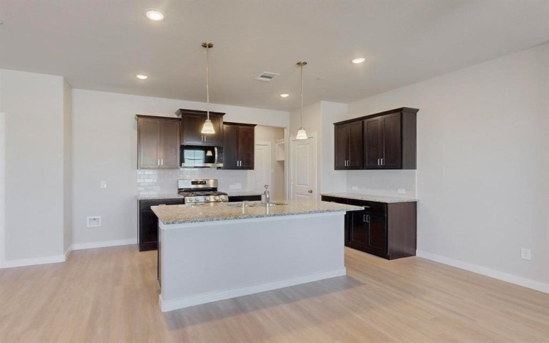 1812 Summer Aura, Mesquite, TX 75181, 3 Habitaciones Habitaciones , ,2 BañosBaños,Residential,En Venta,1812 Summer Aura,0,21083541