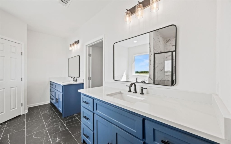 372 County Road 4300, Greenville, TX 75401, 4 Habitaciones Habitaciones , ,2 BañosBaños,Residential,En Venta,372 County Road 4300,0,21084549