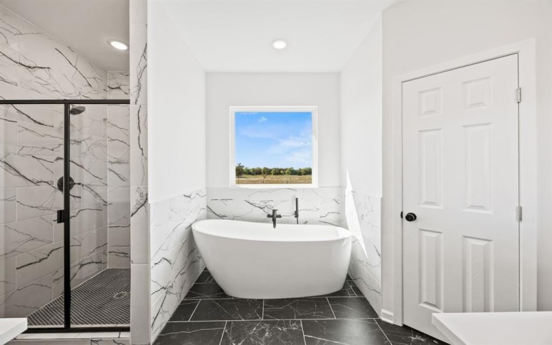 372 County Road 4300, Greenville, TX 75401, 4 Habitaciones Habitaciones , ,2 BañosBaños,Residential,En Venta,372 County Road 4300,0,21084549