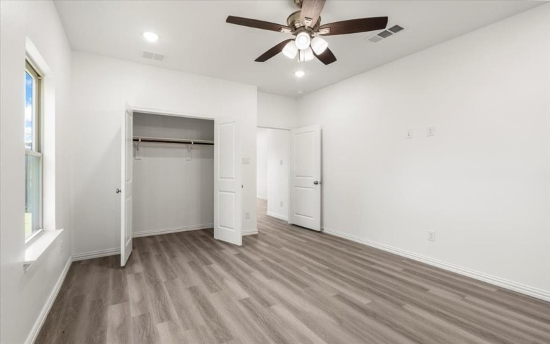 3809 Robert L Parish Sr Avenue, Dallas, TX 75210, 3 Bedrooms Bedrooms, ,2 BathroomsBathrooms,Residential,For Sale,3809 Robert L Parish Sr Avenue,0,21084776