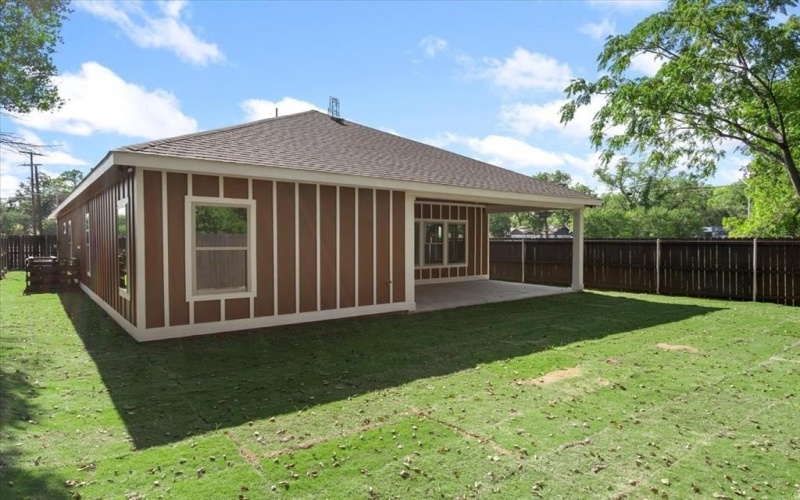 3809 Robert L Parish Sr Avenue, Dallas, TX 75210, 3 Bedrooms Bedrooms, ,2 BathroomsBathrooms,Residential,For Sale,3809 Robert L Parish Sr Avenue,0,21084776