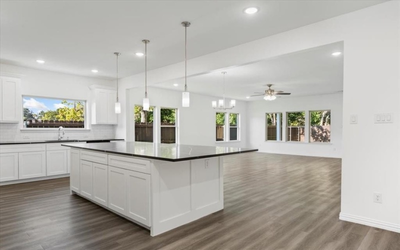 3809 Robert L Parish Sr Avenue, Dallas, TX 75210, 3 Bedrooms Bedrooms, ,2 BathroomsBathrooms,Residential,For Sale,3809 Robert L Parish Sr Avenue,0,21084776