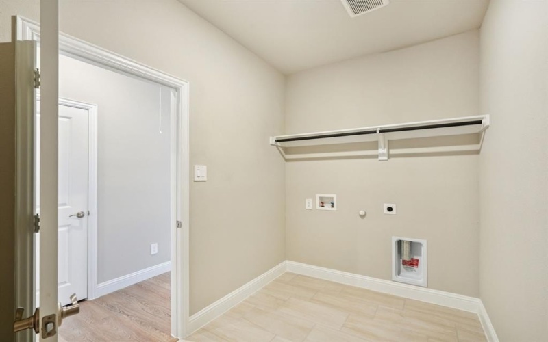 517 Midnight Oak Drive, McKinney, TX 75069, 4 Habitaciones Habitaciones , ,3 BañosBaños,Residential,En Venta,517 Midnight Oak Drive,0,21084970