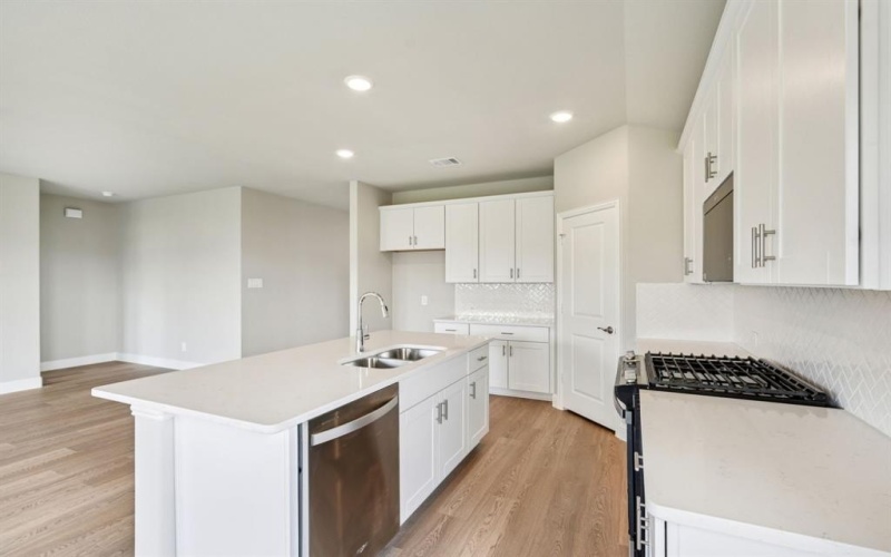 517 Midnight Oak Drive, McKinney, TX 75069, 4 Habitaciones Habitaciones , ,3 BañosBaños,Residential,En Venta,517 Midnight Oak Drive,0,21084970