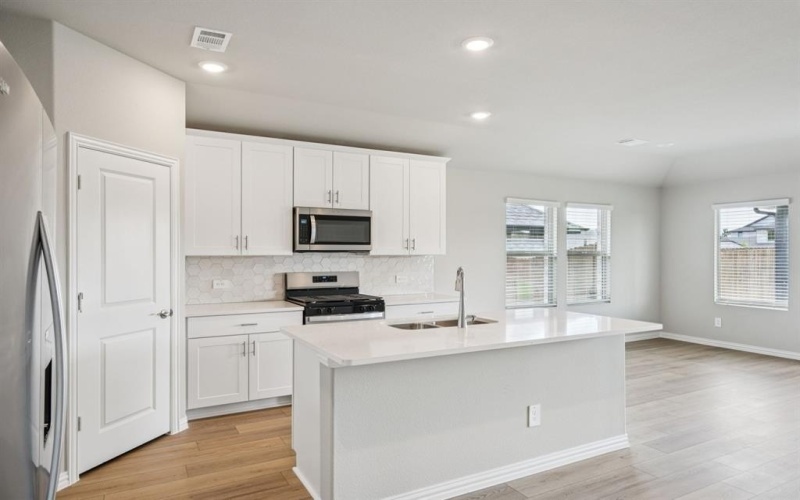 515 Midnight Oak Drive, McKinney, TX 75069, 4 Bedrooms Bedrooms, ,3 BathroomsBathrooms,Residential,For Sale,515 Midnight Oak Drive,0,21084976