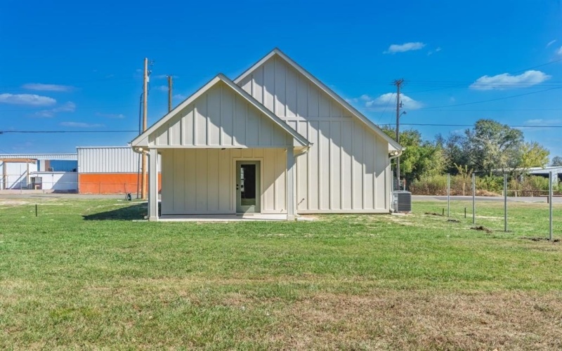 503 N Jackson Street, Sulphur Springs, TX 75482, 2 Habitaciones Habitaciones , ,1 BañoBaños,Residential,En Venta,503 N Jackson Street,0,21085216