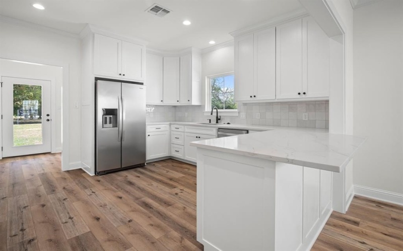 503 N Jackson Street, Sulphur Springs, TX 75482, 2 Habitaciones Habitaciones , ,1 BañoBaños,Residential,En Venta,503 N Jackson Street,0,21085216