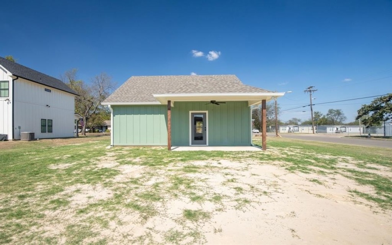 224 Middle Street, Sulphur Springs, TX 75482, 2 Habitaciones Habitaciones , ,1 BañoBaños,Residential,En Venta,224 Middle Street,0,21085251