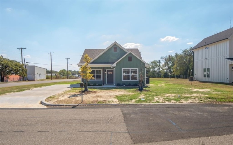 224 Middle Street, Sulphur Springs, TX 75482, 2 Habitaciones Habitaciones , ,1 BañoBaños,Residential,En Venta,224 Middle Street,0,21085251