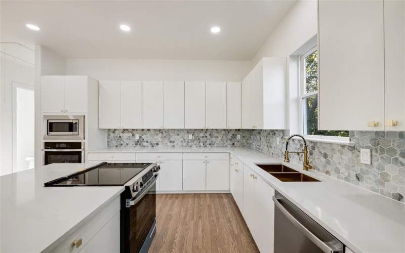 3143 Mcdermott Avenue, Dallas, TX 75215, 3 Habitaciones Habitaciones , ,2 BañosBaños,Residential,En Venta,3143 Mcdermott Avenue,0,21085479