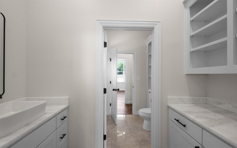 109 Post Oak Cove, Sunset, TX 76270, 3 Bedrooms Bedrooms, ,2 BathroomsBathrooms,Residential,For Sale,109 Post Oak Cove,0,21086147